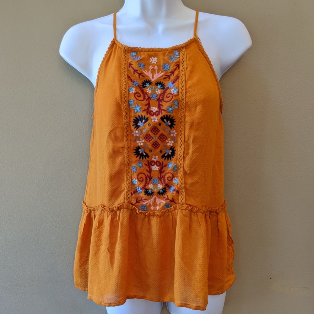 3/$12 Xhilaration Embroidered Top